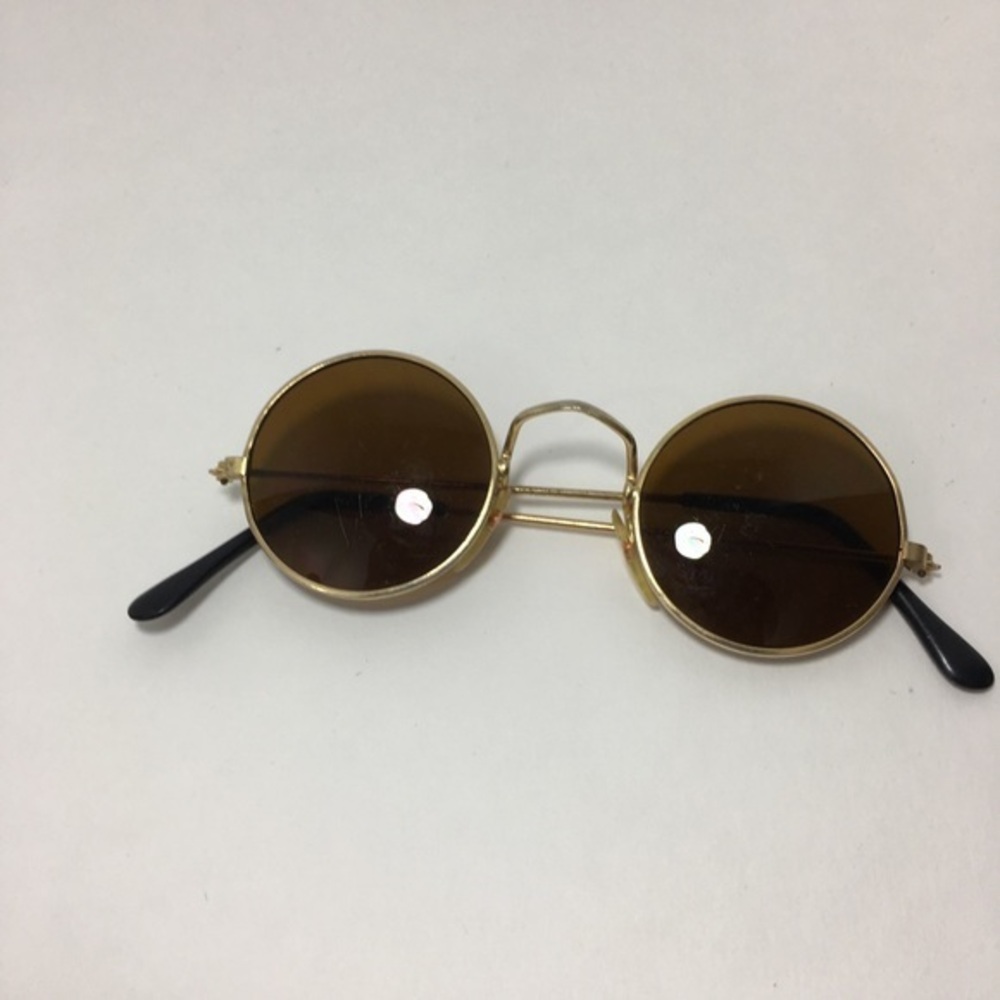 Vintage inspired round gold metal frame sunglasses